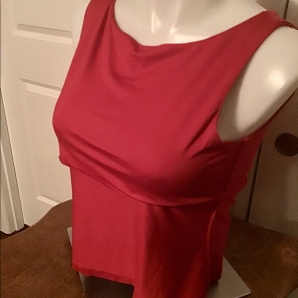 BEAUTIFUL TRUE RED SLEEVELESS TOP FROM MACYS♥️LINED IN BUST AS SHOWN IN PICS. - Picture 7 of 8